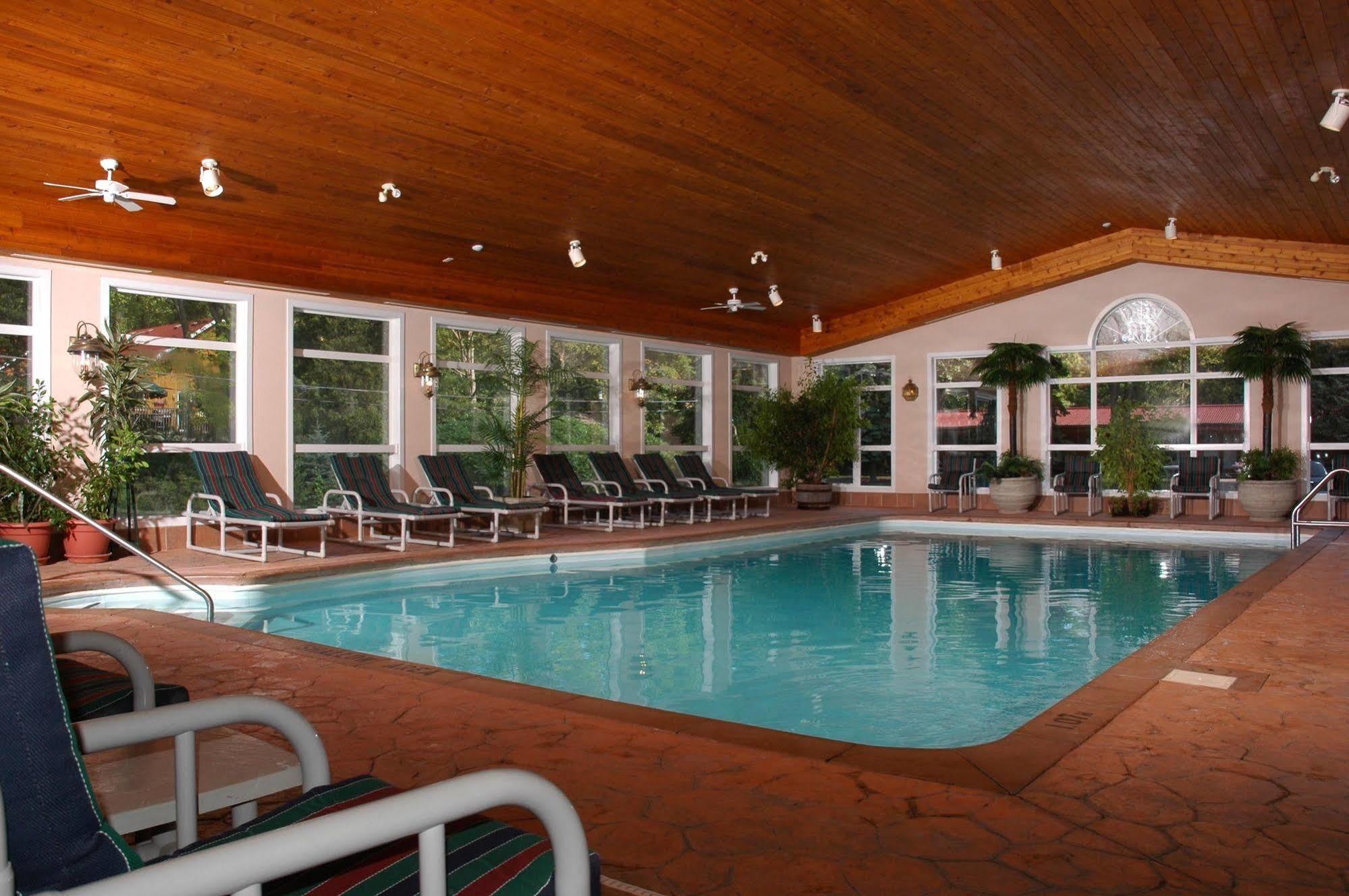 Oakwood Resort Grand Bend Luaran gambar